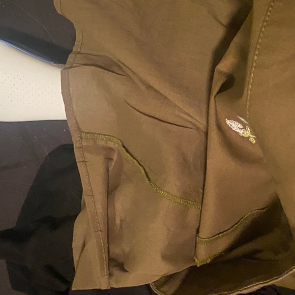 Ann Taylor - Picture 3 of 7